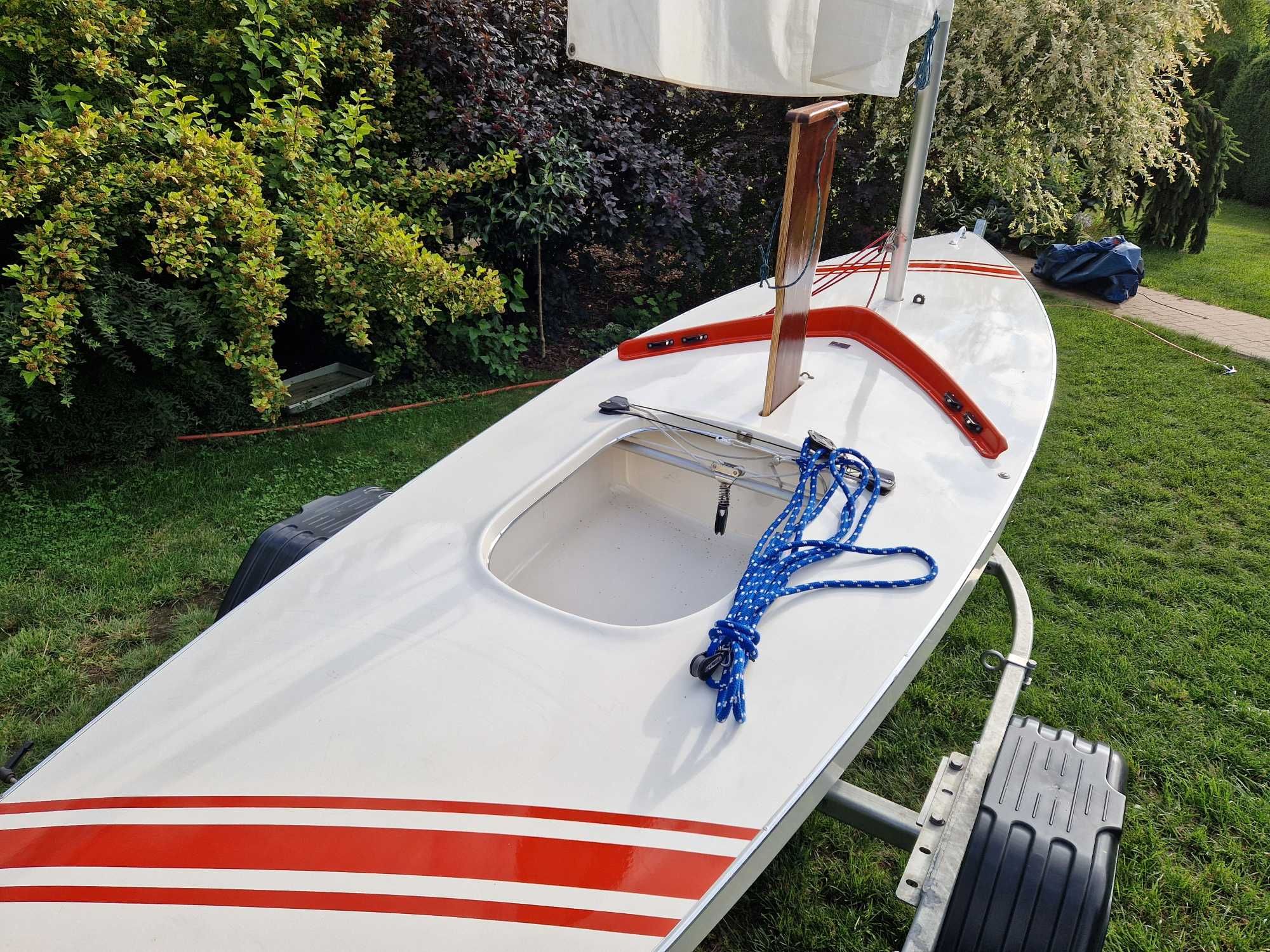 Lekka żaglówka Super Sunfish alternatywa dla Laser Standard