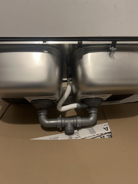 Zlewozmywak stalowy dwukomorowy z ociekaczem – Made in Italy