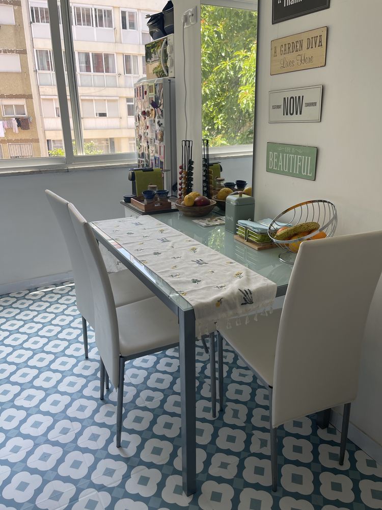MESA DE COZINHA (com ou sem cadeiras)
