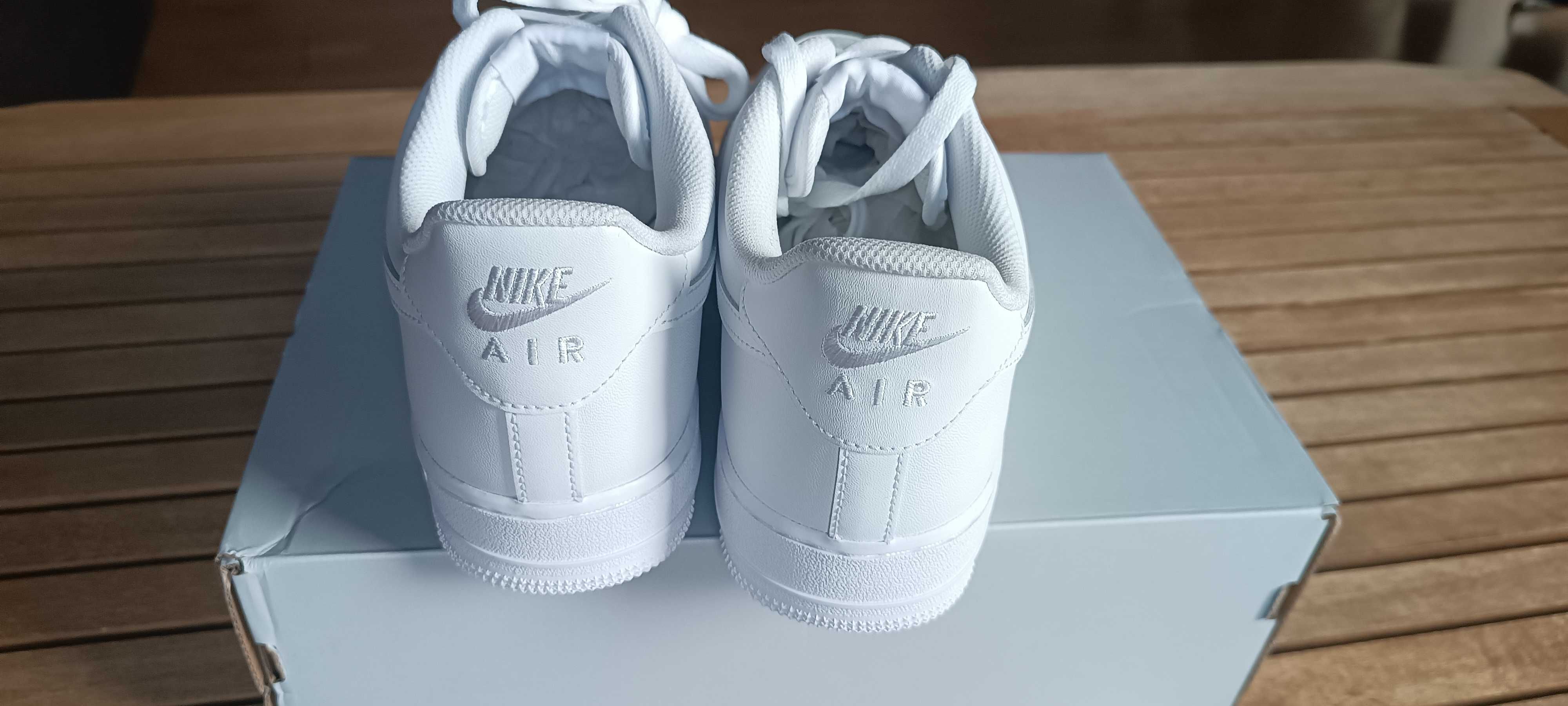 (r. 45- 29 cm) Nike Air Force 1 Low '07 White Białe CW2288,-111
