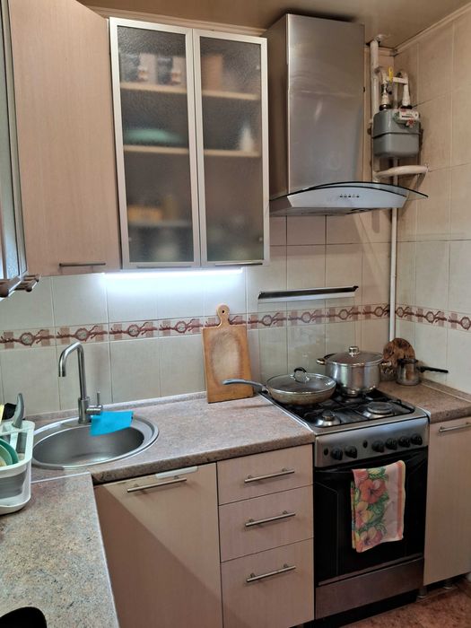 Продам 3х комнатную квартиру в центре г.Запорожье .