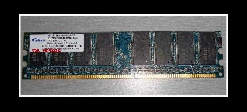 Memórias RAM - 512 e 1GB