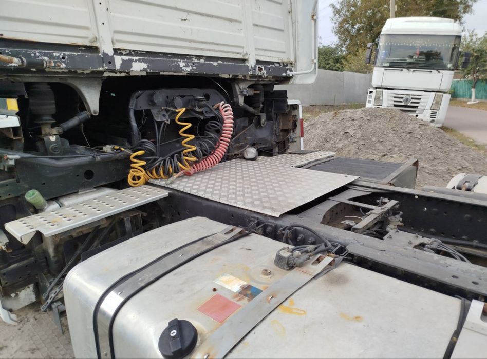 Тягач Рено Магнум 2005 року Євро-3