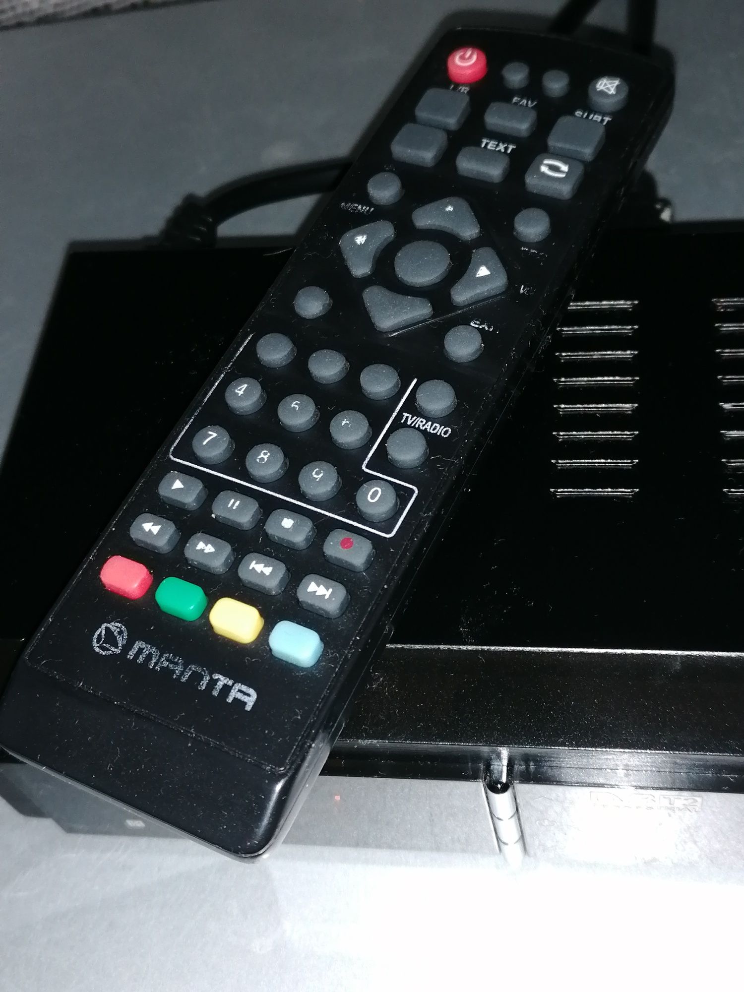 Tuner dekoder dvb-t2 h.265 HEVC dekoder Manta dvbt018