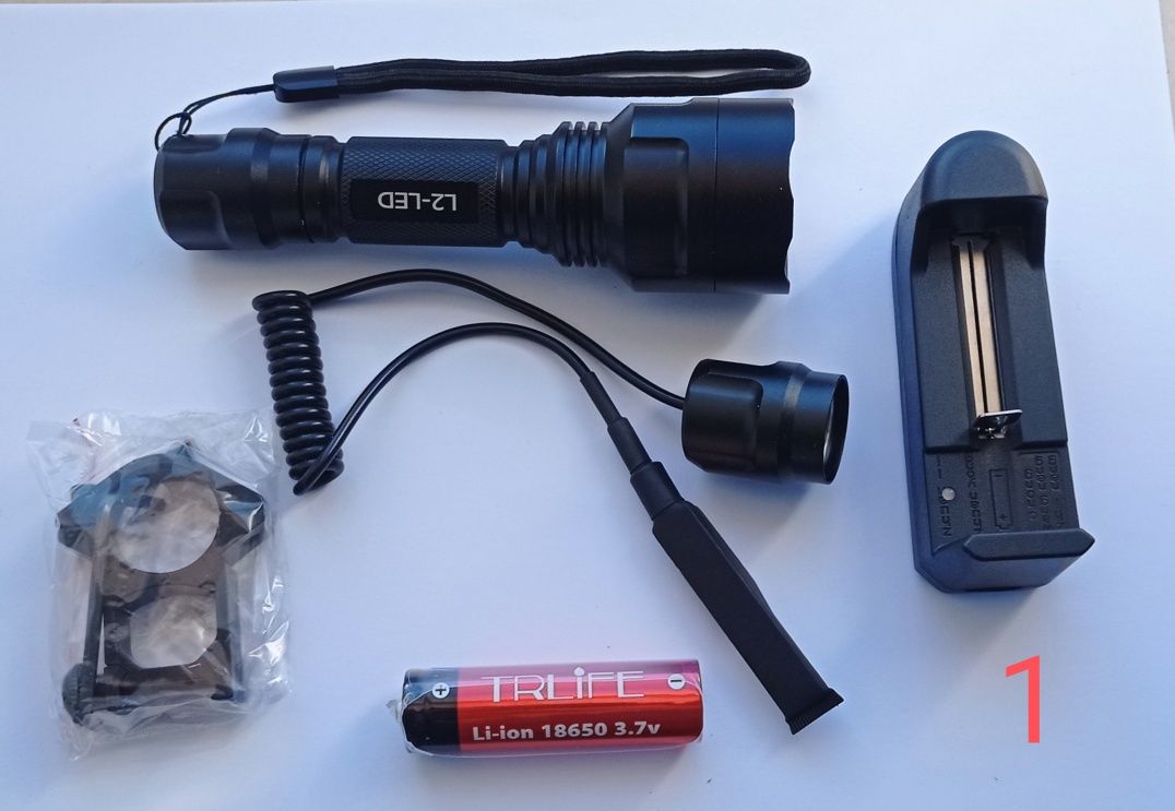 Lanterna led táctica ( luz branca), NOVO airsoft
