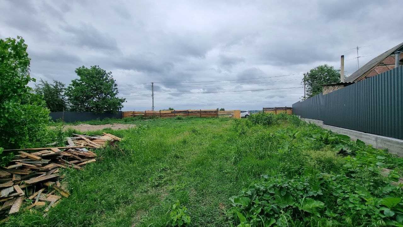 Белогородка участок 48 соток (24+24) возле р. Ирпень и Леса.