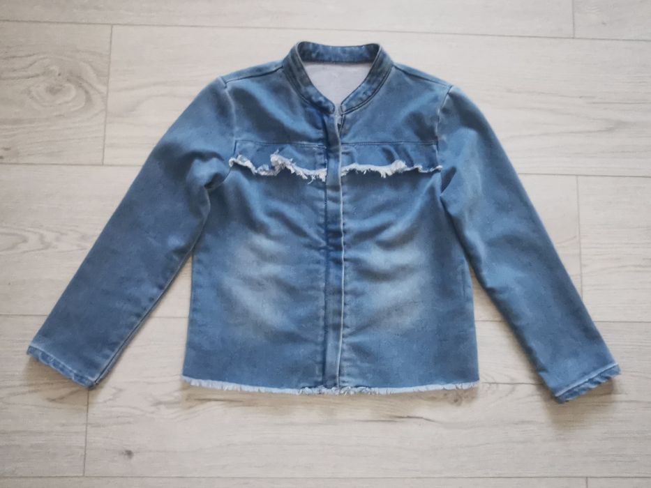 Katana Reserved 122-128 jeansowa kurtka dla dziewczynki