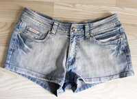 Jeansowe dżinsowe krótkie spodenki szorty Jeans fitting 38 M biodrówki
