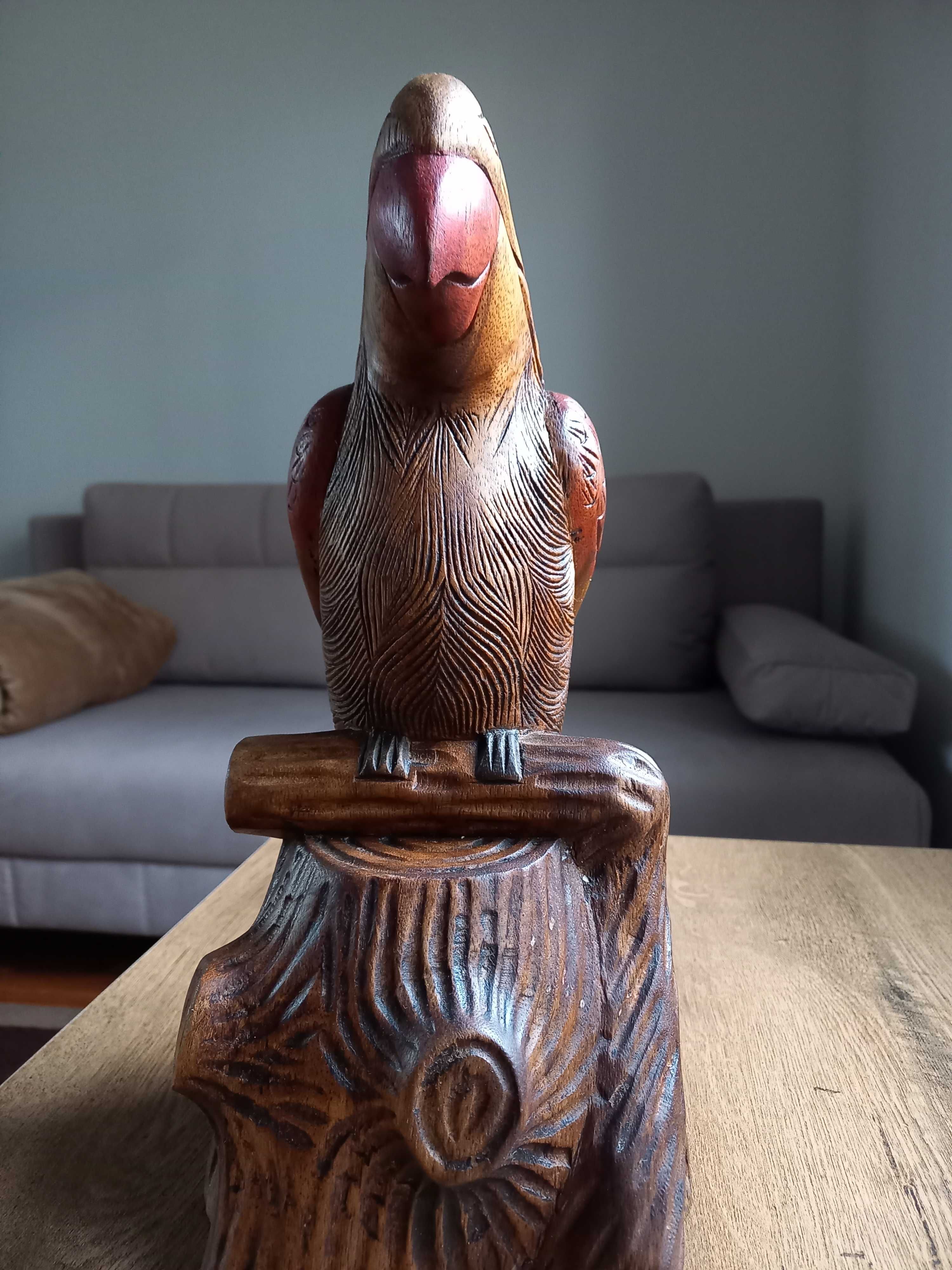 Papuga rzeźba z drewna