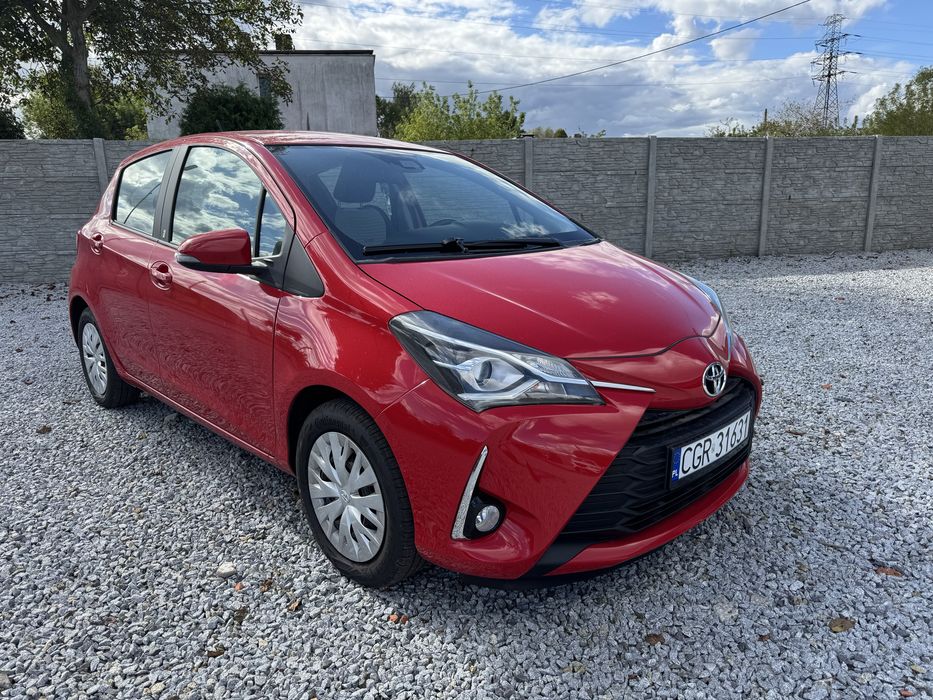 TOYOTA YARIS 1.5 benz /5 drzwi/niski przebieg
