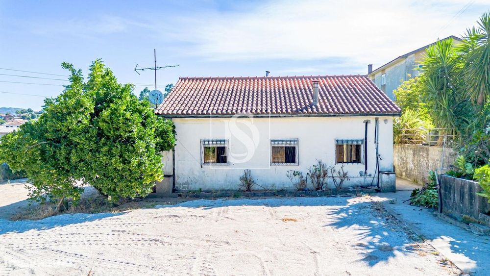 Moradia T2 - Fridão