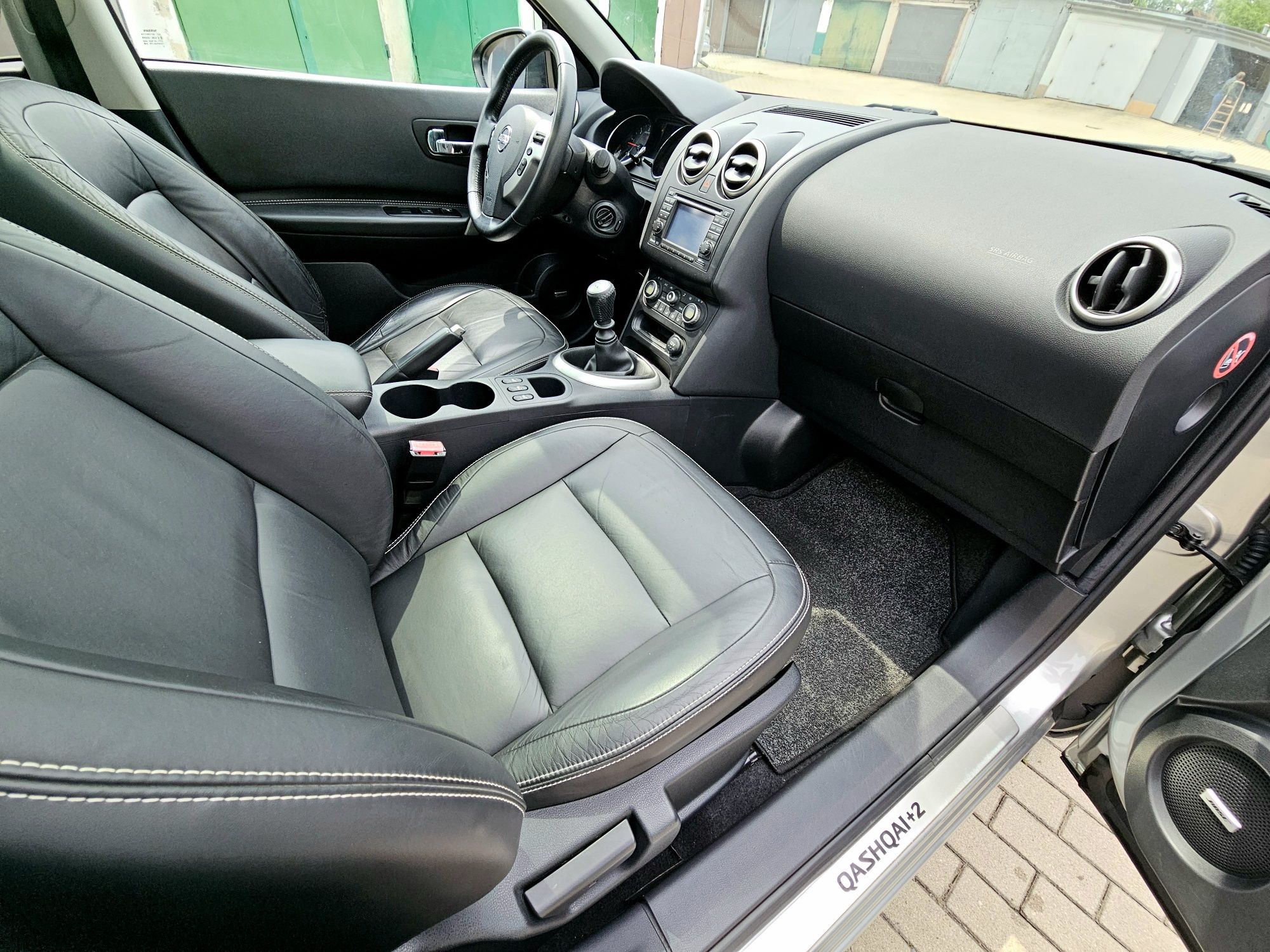 Nissan Quasqai +2 panorama bose kamera skóry