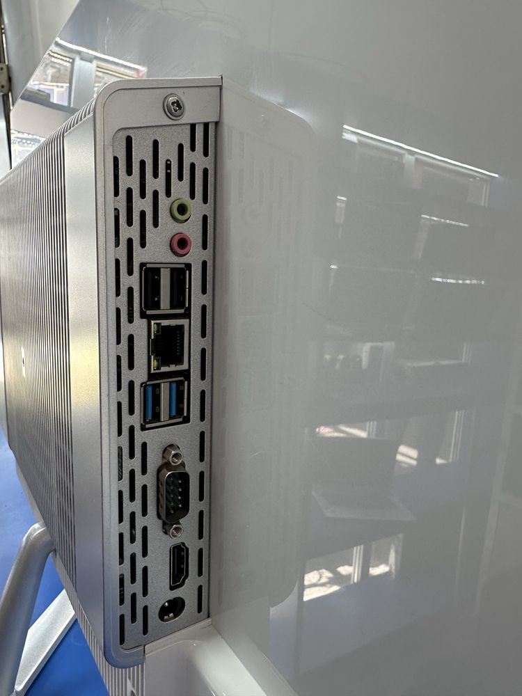 Продам ПК Моноблок ARTLINE BUSINESS A10 8/120 gb