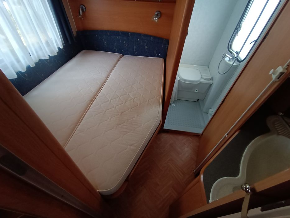 Adria 462 DP-łóżko francuskie,przedsionek,posezonowa wyprzedaż