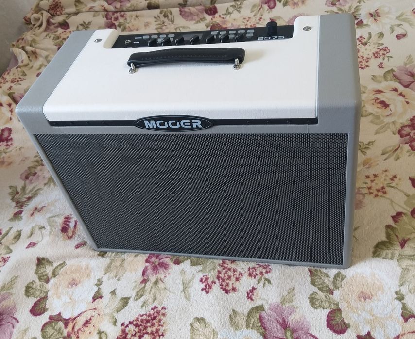 Продам Комбоусилитель mooer sd 75