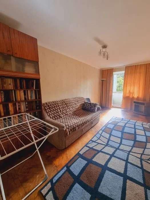 3-кімнатна квартира в цегляному будинку, до метро Холодна гора 1 хв.