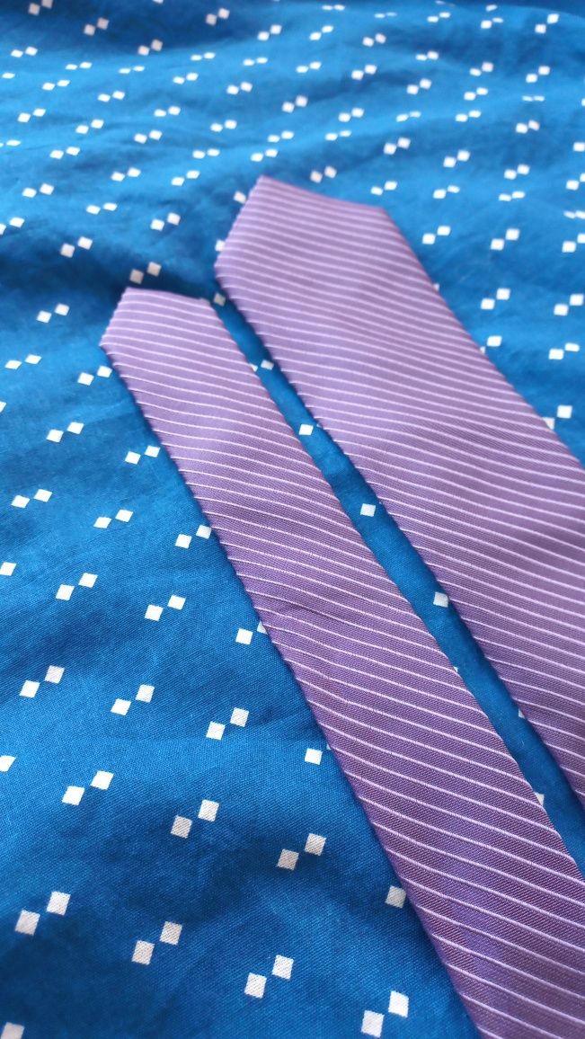 wąski 6,5 cm fioletowy krawat Calvin Klein 100% jedwabiu