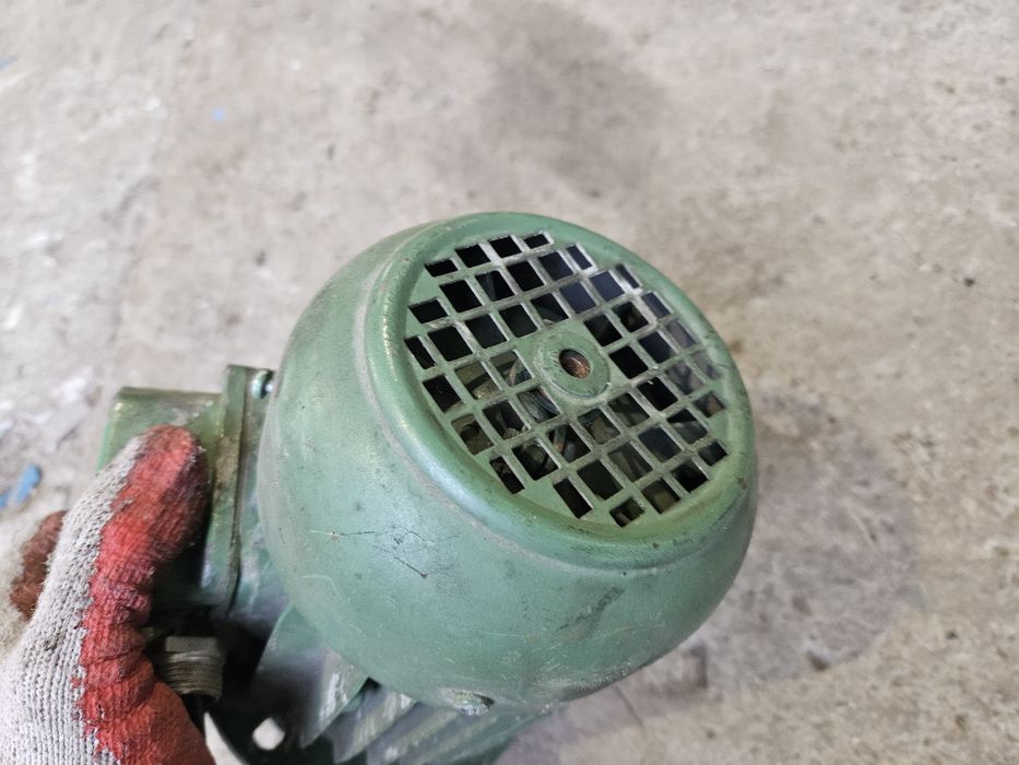 Motoreduktor 0,18 KW Fimet silnik elektryczny