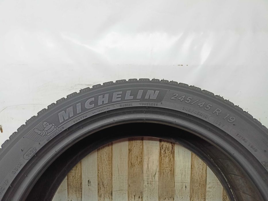 Michelin CrossClimte 245/45/19 2020r. 102Y 6,3mm (5384)