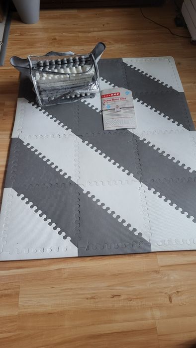 Skip *hop mTa biało szara