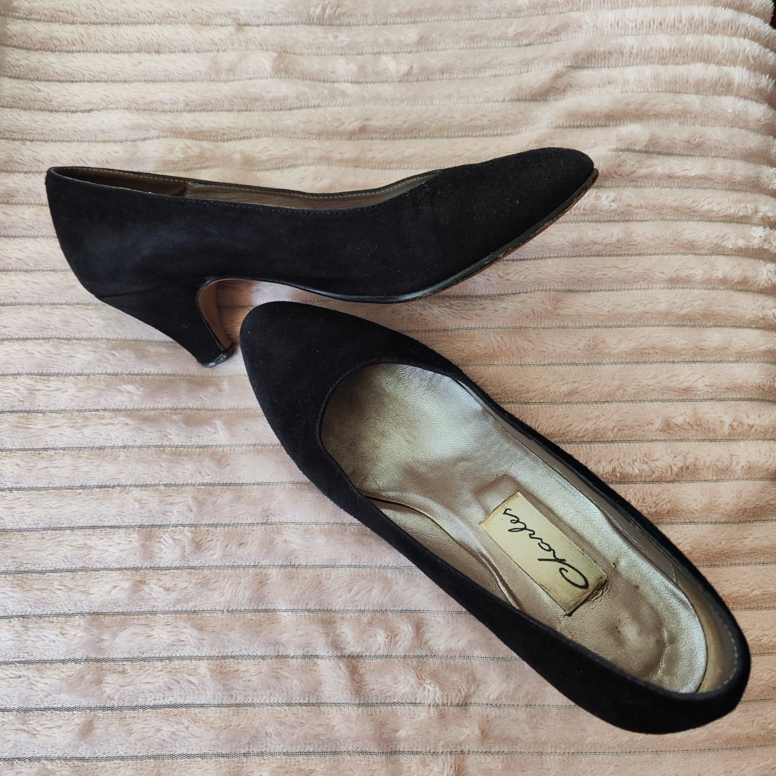 Sapatos clássicos Charles salto médio pretos 37