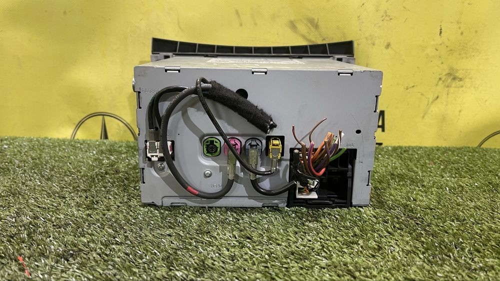 Команд, магнітола Mercedes W212