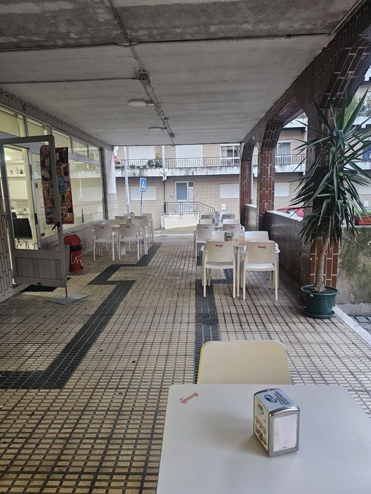 Trespasse de padaria/pastelaria em funcionamento