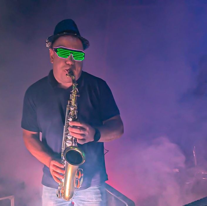 Paweł Wawrzyniak Music & Sax