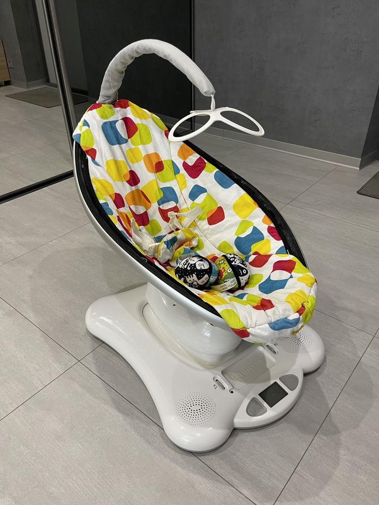 Крісло-качалка 4moms MamaRoo (укачиваюший центр)