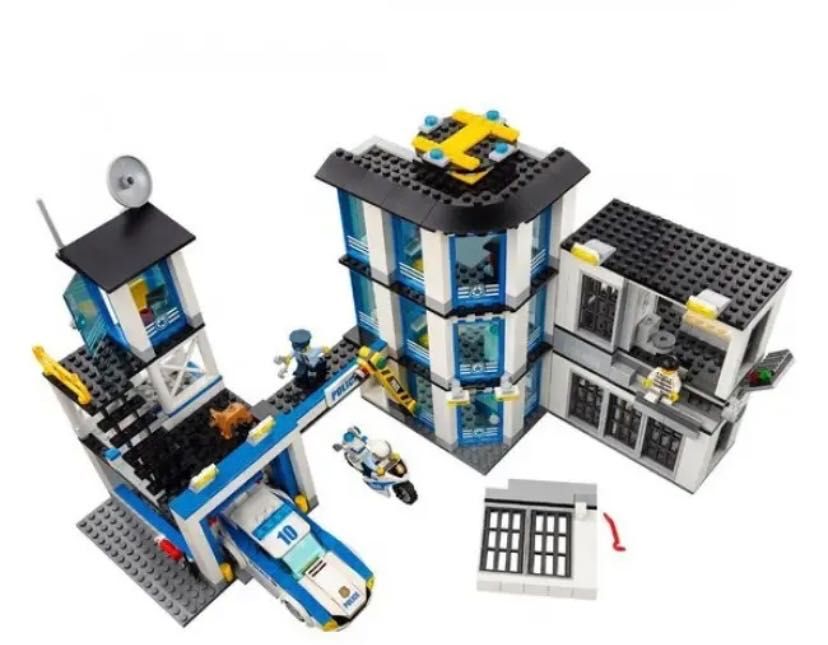 Lego City Поліцейський відділок 60141