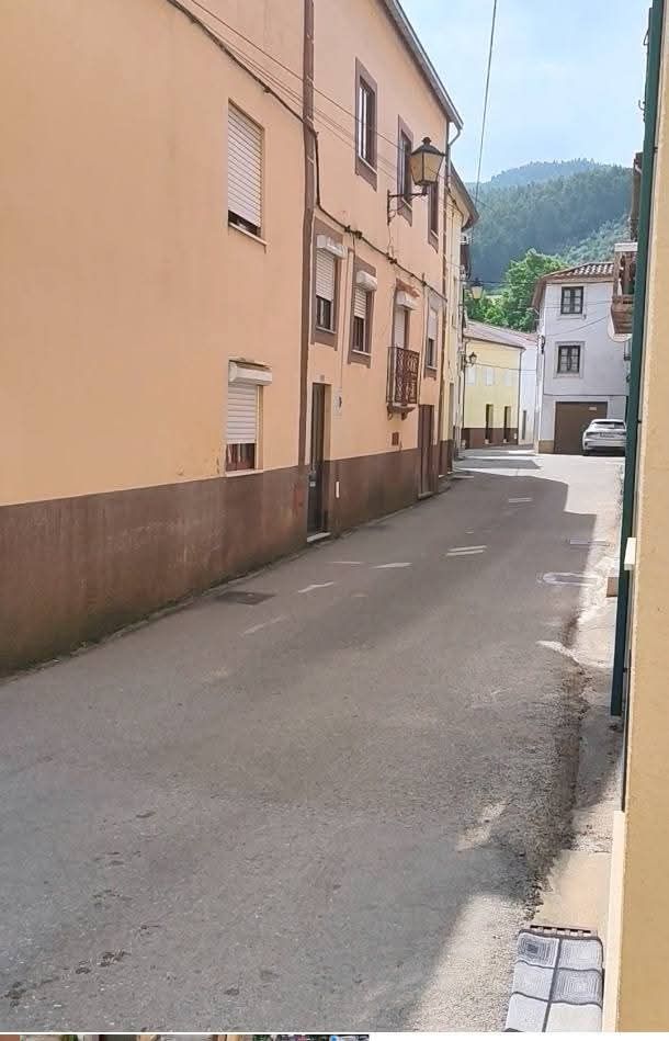 Casa 2T em lorvão