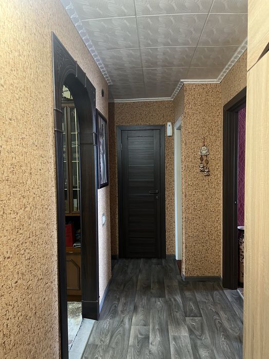 3-кімнатна квартира смт. Новомиколаївка