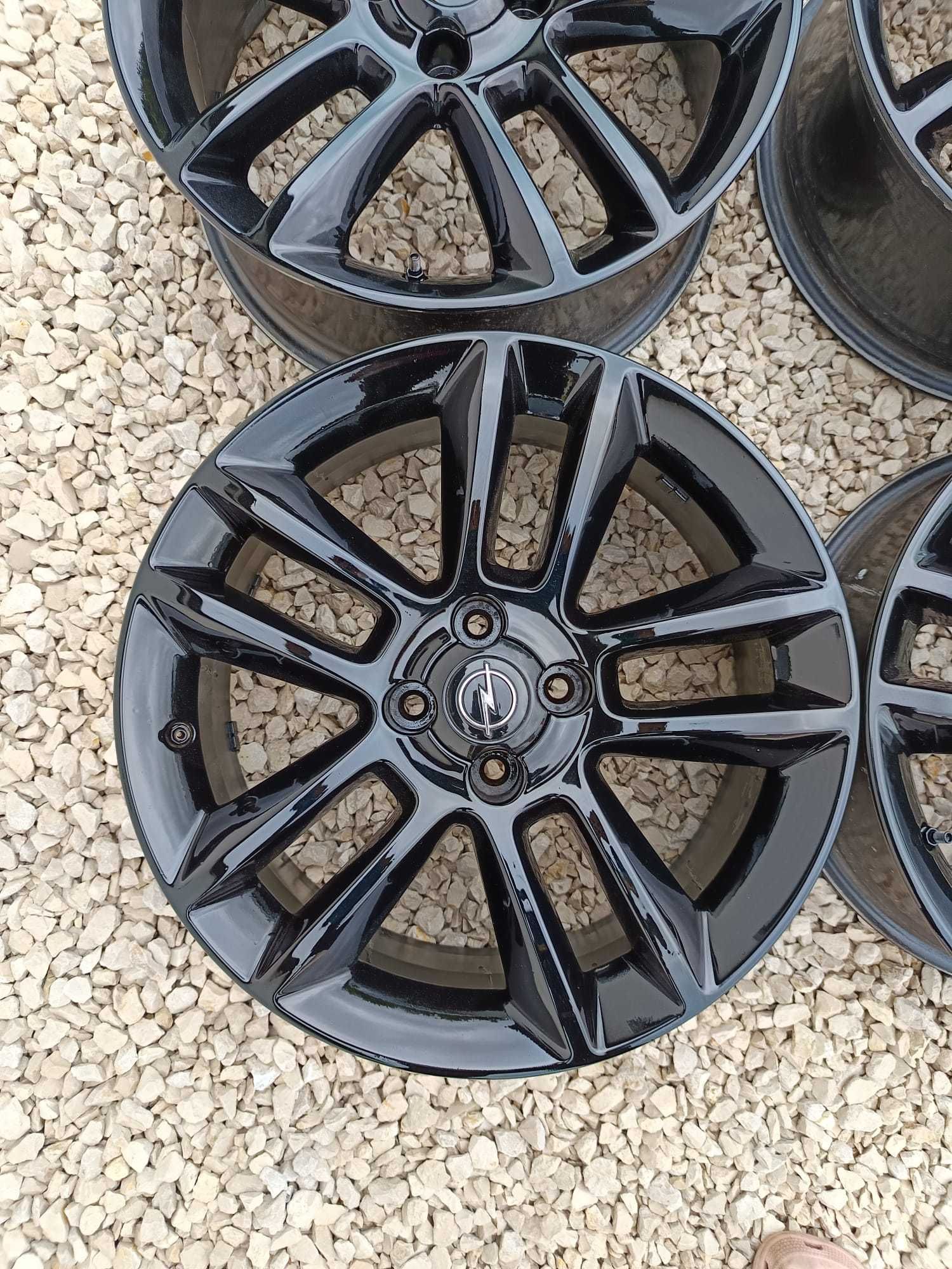 Alufelgi 17" 4x100 Opel Corsa D E Adam