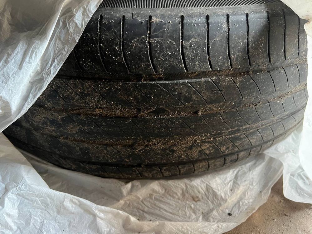 Продам резину MICHELIN 225/55 R18