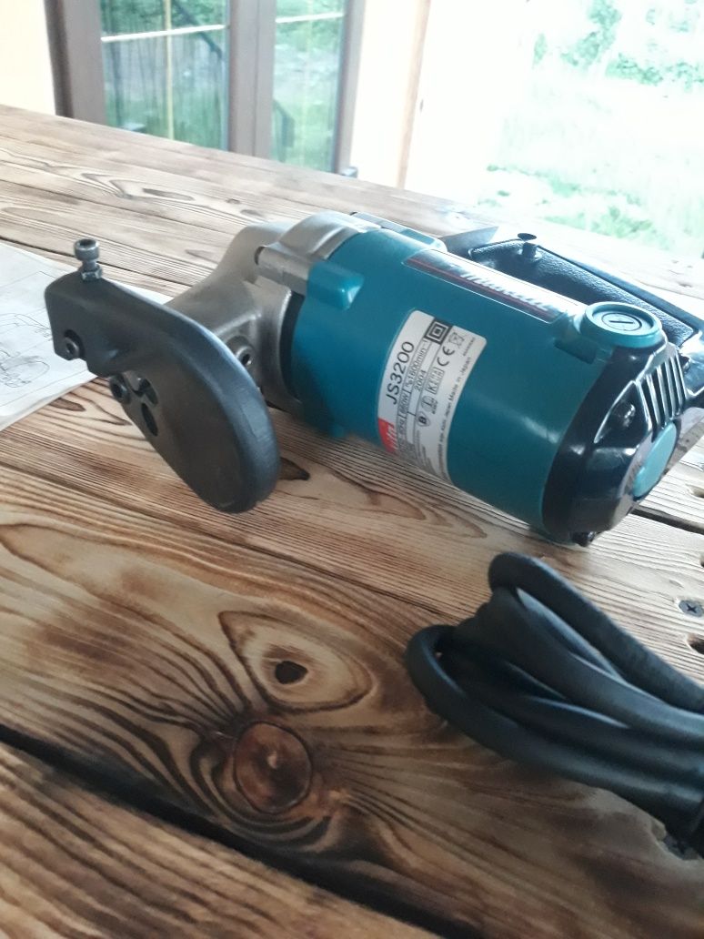 Листові ножиці для металу,электро ножницы. Makita JS3200