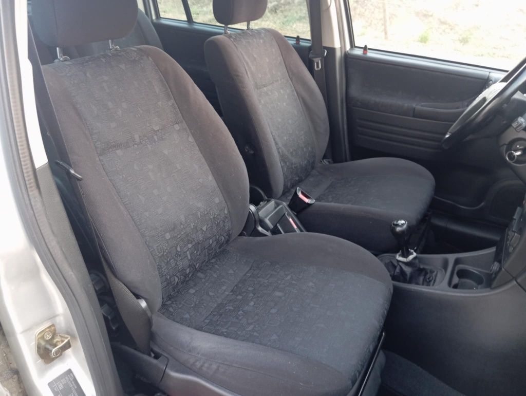 Opel Zafira 1.6 103mil KMS 7 lugares  reais 1 dono com ac 2001