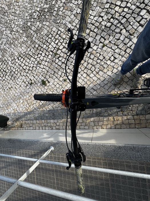 bicicleta E-MTB Evoflow - (CEF50) Full Carbon