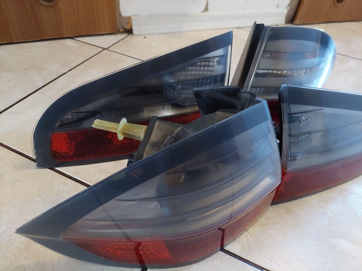 Lampy tył komplet S-max 06-10