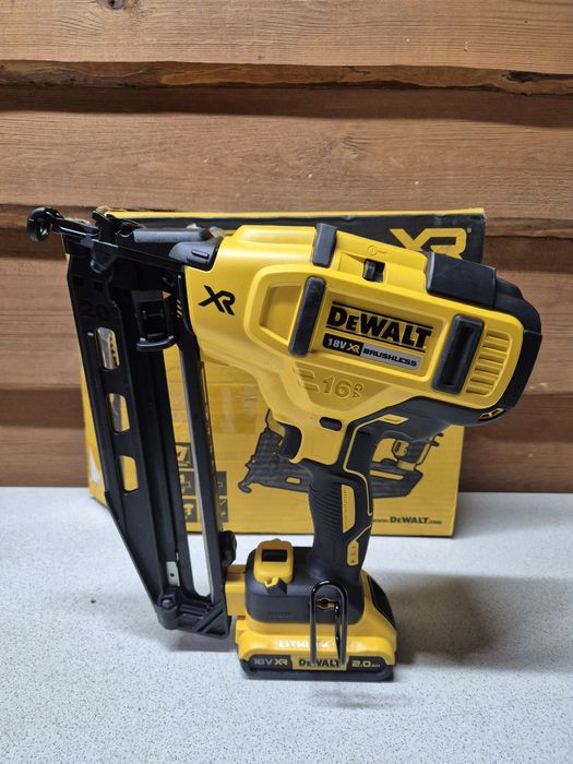 DeWalt Gwoździarka/Sztyfciarka DCN660 Orginał! F19