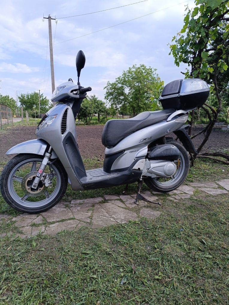 Продам honda Sh125