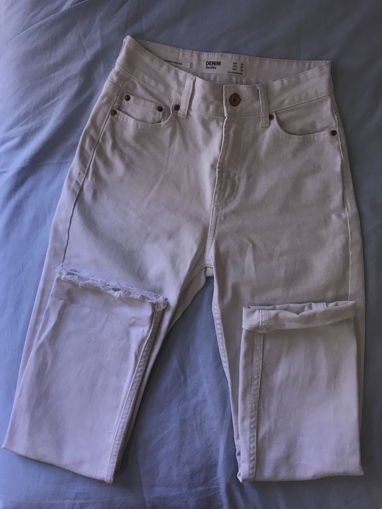 Calças de ganga brancas mom jeans