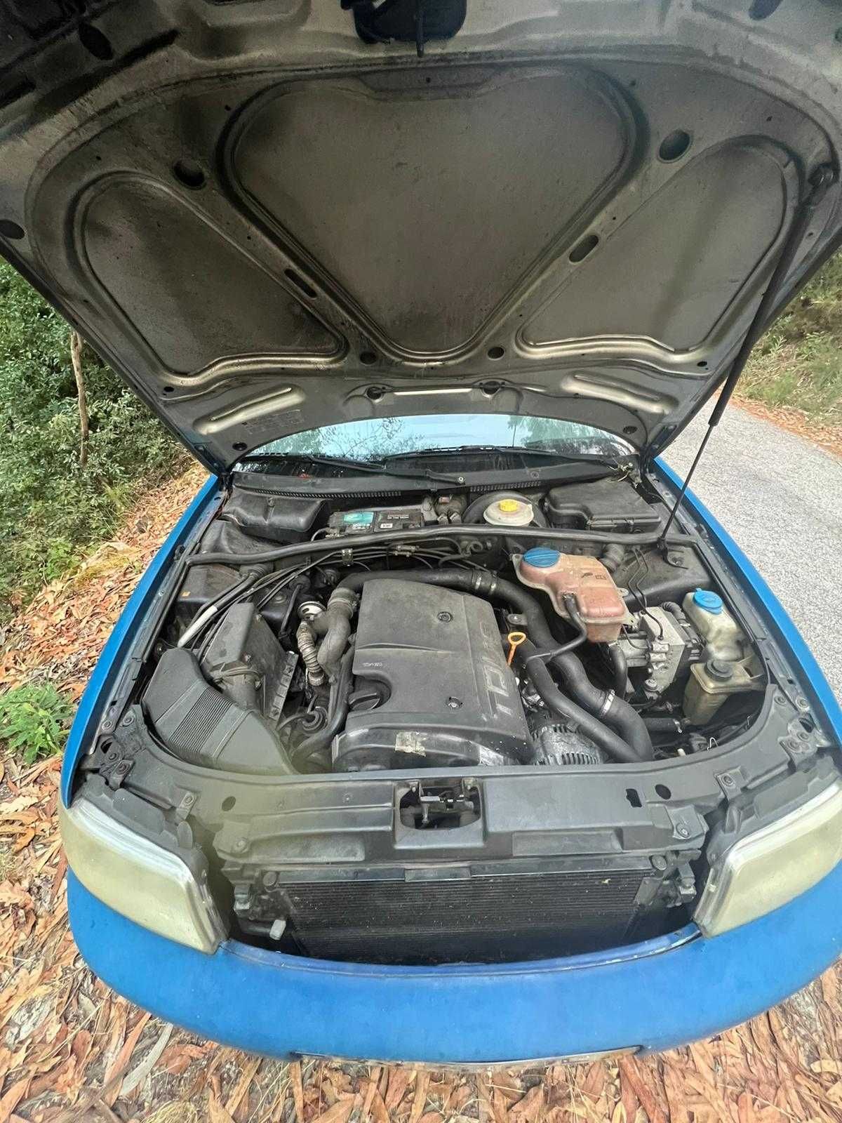 Audi A4 1998 funciona, sem inspecao