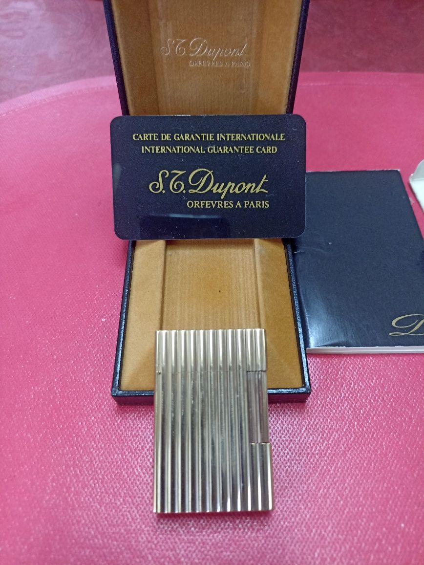 Isqueiro Dupont banhado a ouro