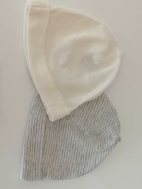 Bawełniane niemowlęce czapeczki, H&M