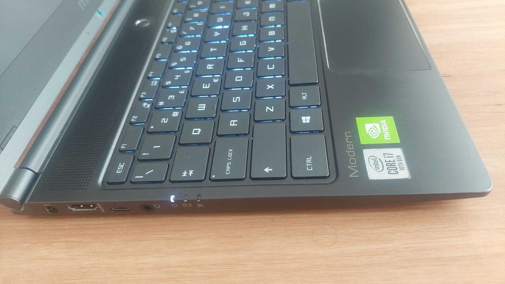 Portátil MSI Modern 14 [i7-10510U, 16GB DDR4, 1TB, GeForce MX330/2GB]