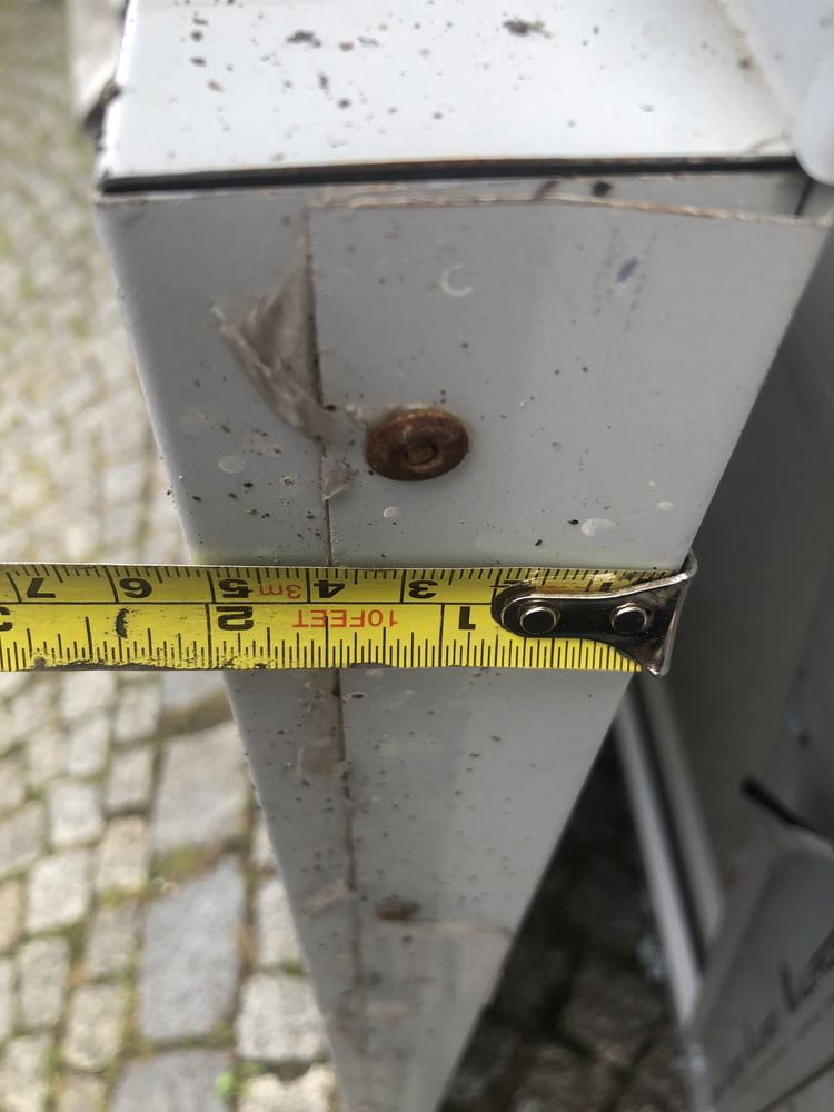Drzwi techniczne magazynowe grube oscieznica
