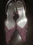 Sapatos de lilás/rosa com pedras brilhantes