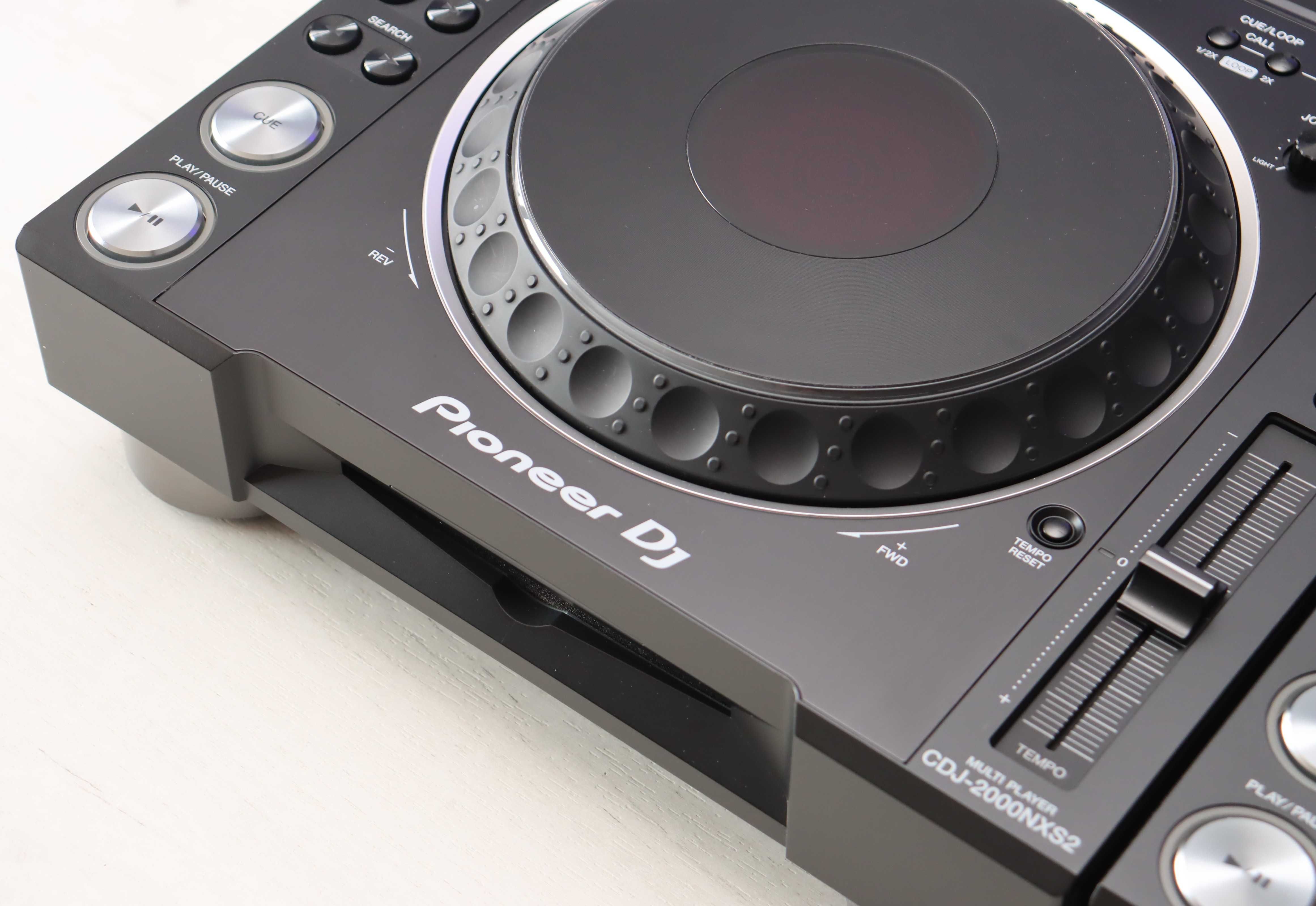 2 x Pioneer CDJ 2000 nexus 2 Jak Nowe Gwarancja