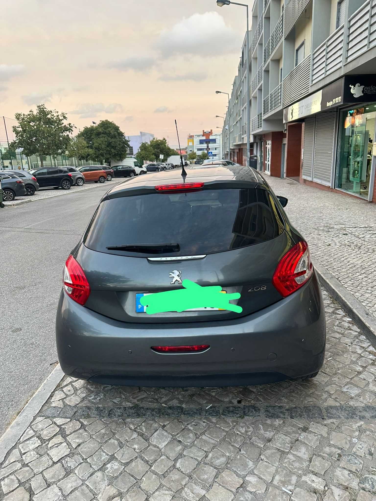 Peugeot 208 1.4 HDI