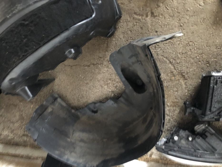 Підкрилки Mercedes GLS задні